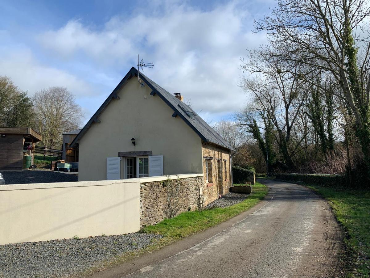 Gite " La Petite Maison" Livry (Calvados) Exterior foto